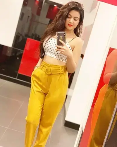 Sira Escort